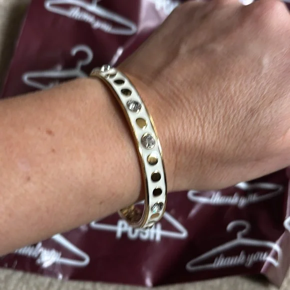 Kate Spade Bangle Bracelet ♠️ ~ sold out online! Spot the Spade ~stamped B - Picture 4 of 8